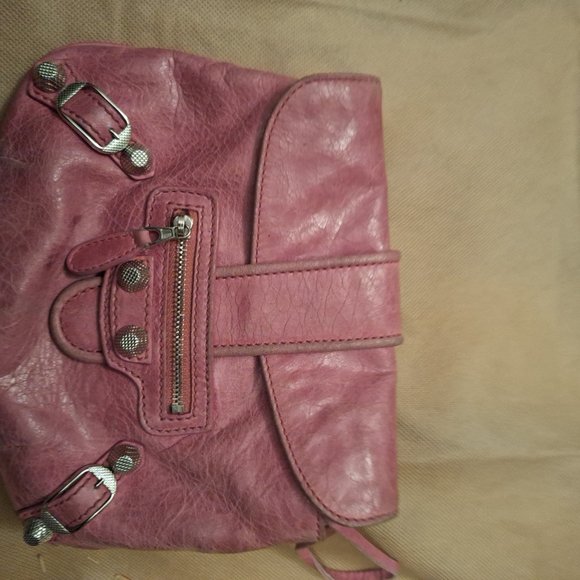 Clutch - Picture 2 of 2